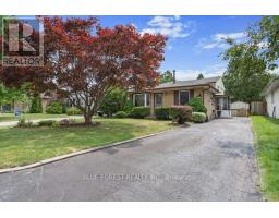 27 VILLENEUVE CRESCENT - 1