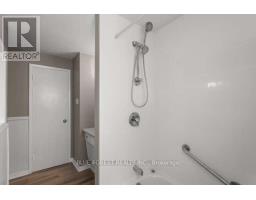 27 VILLENEUVE CRESCENT - 17