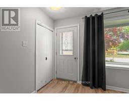 27 VILLENEUVE CRESCENT - 3