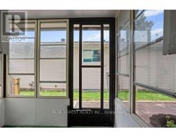27 VILLENEUVE CRESCENT - 34