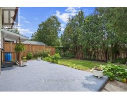 27 VILLENEUVE CRESCENT - 37