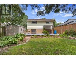 27 VILLENEUVE CRESCENT - 42