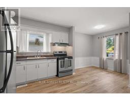 27 VILLENEUVE CRESCENT - 7
