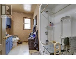 37 MELANIE DRIVE - 18