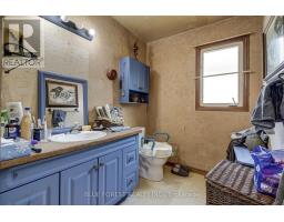 37 MELANIE DRIVE - 19