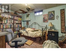 37 MELANIE DRIVE - 28