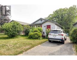 37 MELANIE DRIVE - 32