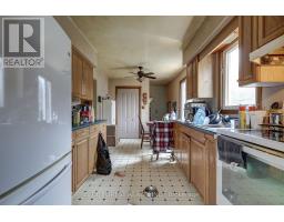 37 MELANIE DRIVE - 4