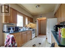 37 MELANIE DRIVE - 9