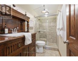 46 SKI VALLEY CRESCENT - 22
