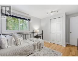 46 SKI VALLEY CRESCENT - 24