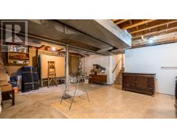 7 BRIARHILL PLACE - 22