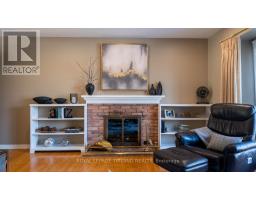 7 BRIARHILL PLACE - 5