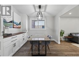 1885 ALDERSBROOK ROAD - 13