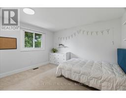 1885 ALDERSBROOK ROAD - 19