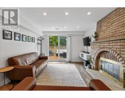 1885 ALDERSBROOK ROAD - 32