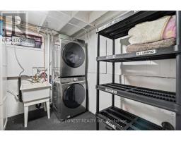 1885 ALDERSBROOK ROAD - 35
