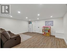 1885 ALDERSBROOK ROAD - 36