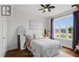 541 BENNETT CRESCENT - 24