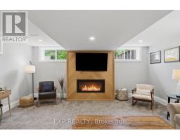 541 BENNETT CRESCENT - 30