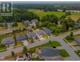 541 BENNETT CRESCENT - 47