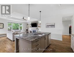 541 BENNETT CRESCENT - 7