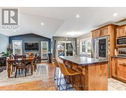 5 HAWTHORN COURT - 15
