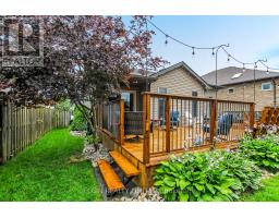 5 HAWTHORN COURT - 3