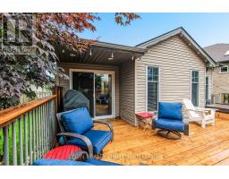5 HAWTHORN COURT - 6