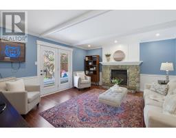 8 MEREDINE CRESCENT E - 10