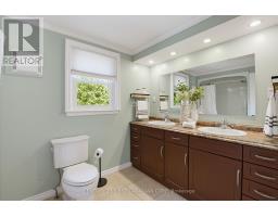 8 MEREDINE CRESCENT E - 16