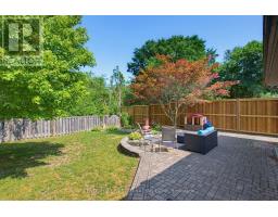 8 MEREDINE CRESCENT E - 24