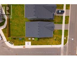 939 DEVERON CRESCENT - 28