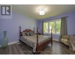 966 GLENBANNER ROAD - 18