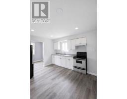 9 CAMELOT CRESCENT - 13