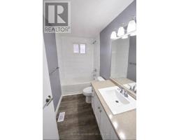 9 CAMELOT CRESCENT - 21