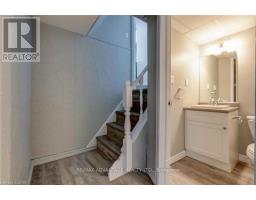 9 CAMELOT CRESCENT - 22