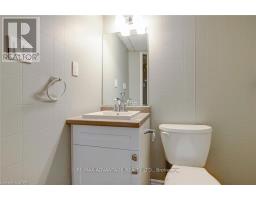 9 CAMELOT CRESCENT - 28