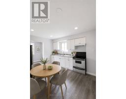9 CAMELOT CRESCENT - 4