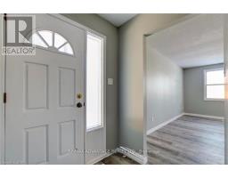 9 CAMELOT CRESCENT - 8