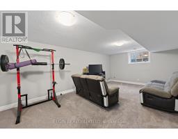 14 MUIRFIELD DRIVE - 34