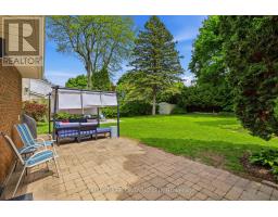 196 WYCHWOOD PARK - 39