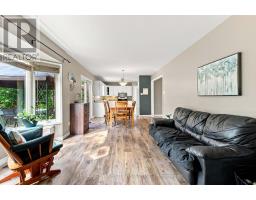 26 OLDEWOOD CRESCENT - 26