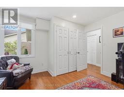 23 GREENBRIER CRESCENT - 22