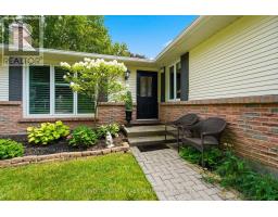 23 GREENBRIER CRESCENT - 5
