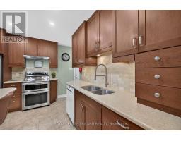 10 PLYMOUTH AVENUE - 15