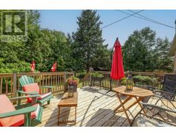 10 PLYMOUTH AVENUE - 42