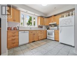 18 MOUNT PLEASANT AVENUE - 12