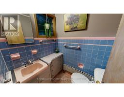 4 FARLEY PLACE - 26