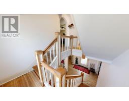 4 FARLEY PLACE - 27